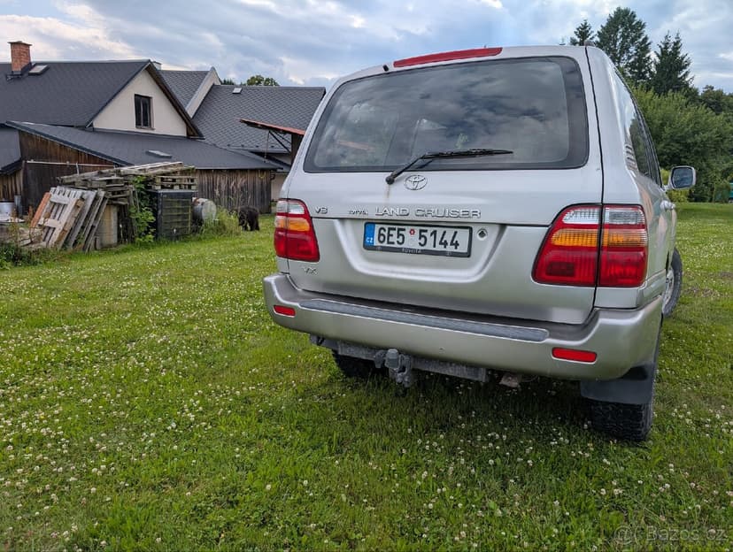 Toyota land cruiser uzj 100 V8 s LPG