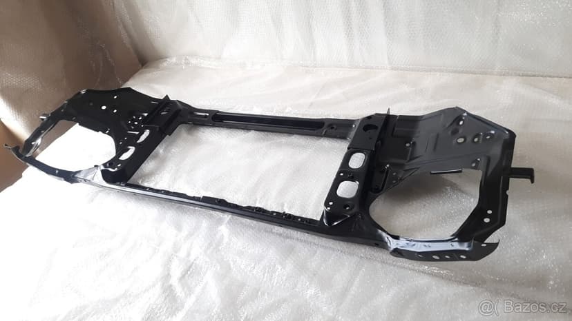 Toyota LC120 – Čelo