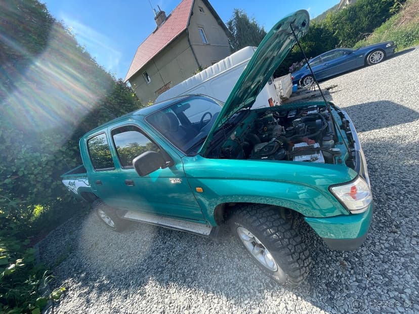 Toyota Hilux 2000