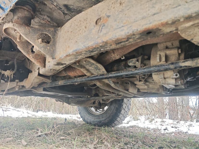 Predám/ vymením Nissan Navara D21 2.7 TD