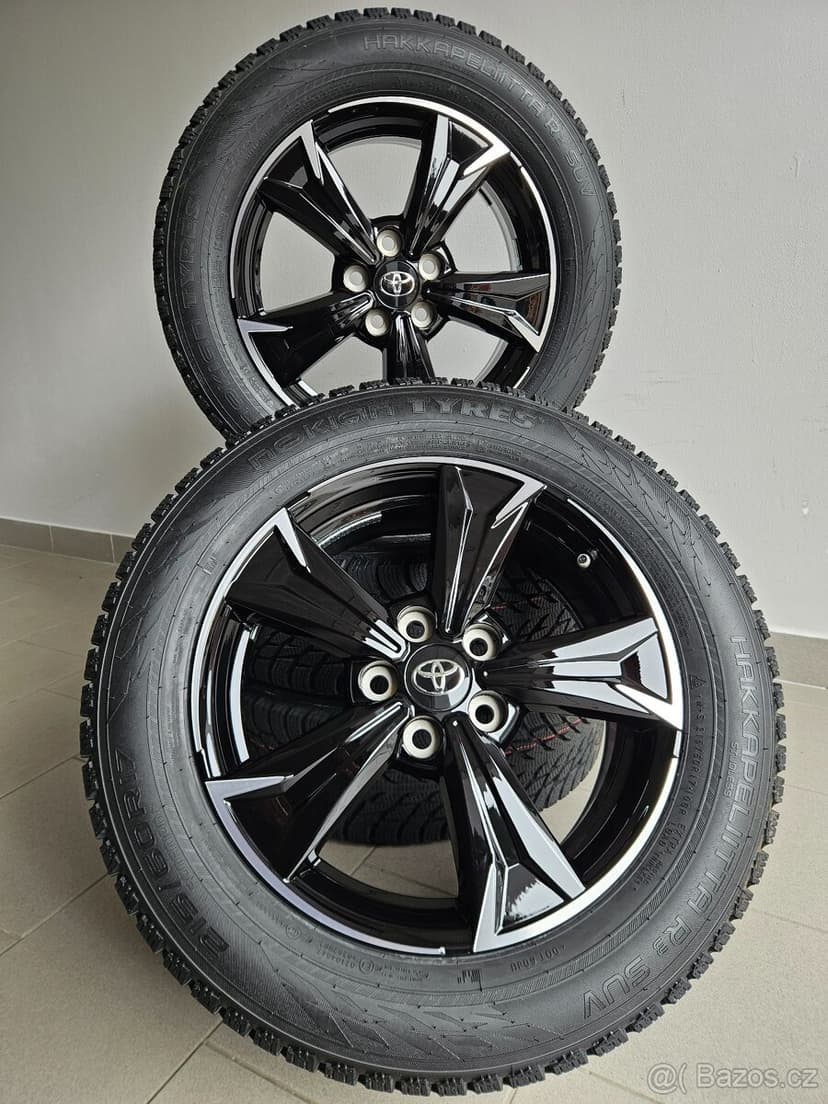 Orig. Toyota 5x114 _ Zimní 215/60/17 - Nové -