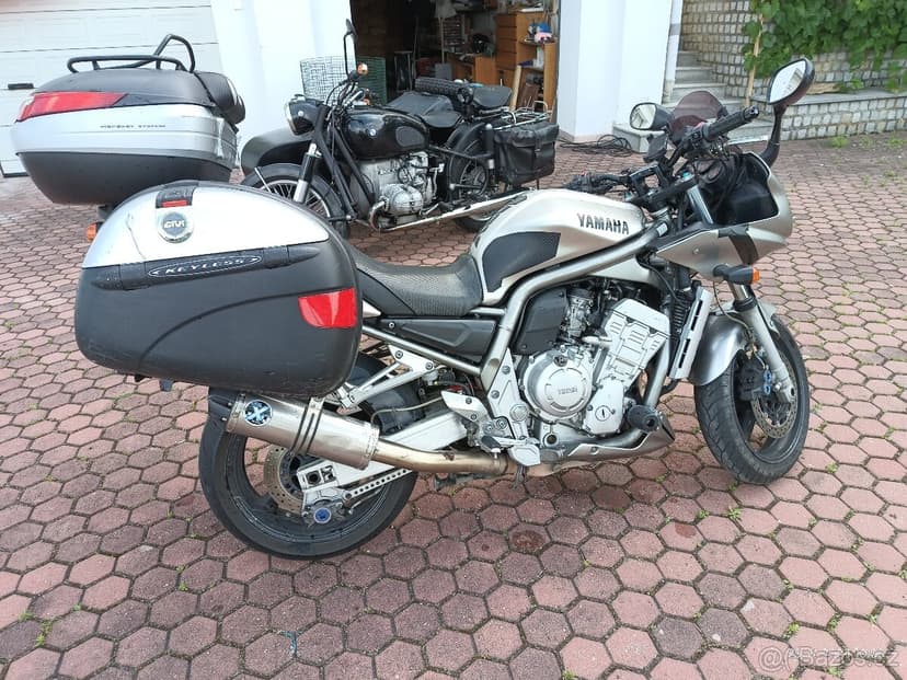 Yamaha FZS1000 po servisu