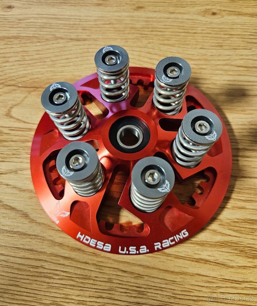 Ducati 600 750 800 900 1000 suchá spojka komplet přítlačák