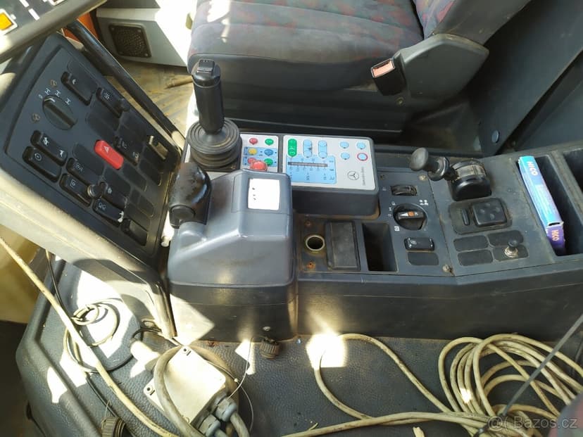 Mercedes UNIMOG U300 107 Tkm, CZ