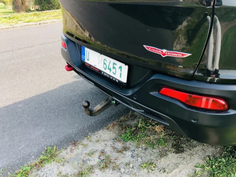 Jeep Cherokee, Trail rated 3.2 W6