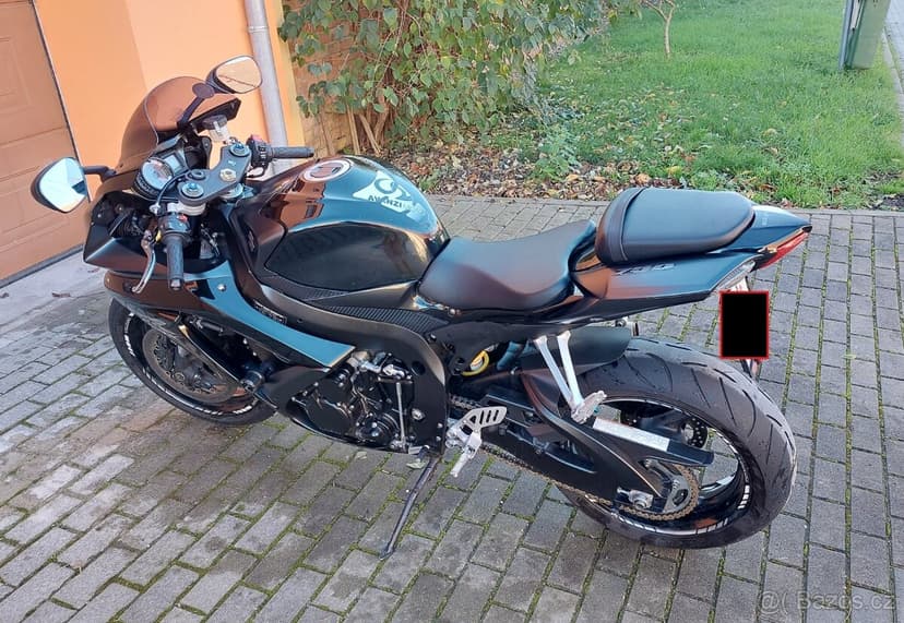 Suzuki Gsxr 750 k8