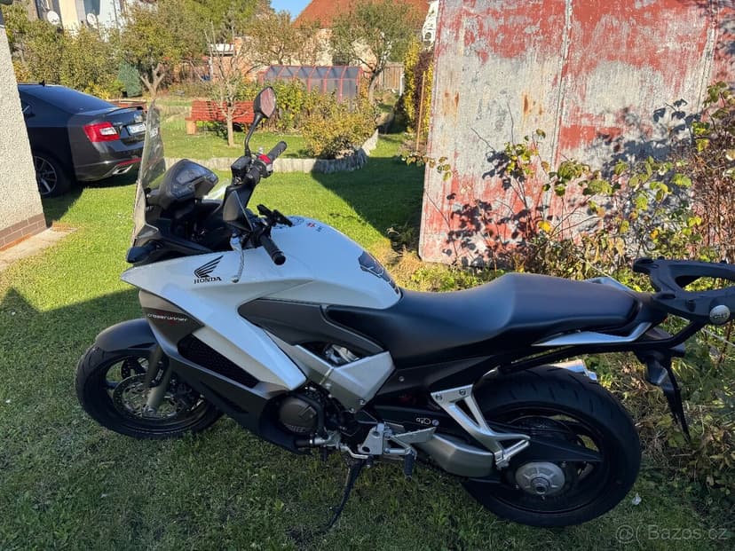 Honda VFR CrossRunner 800X