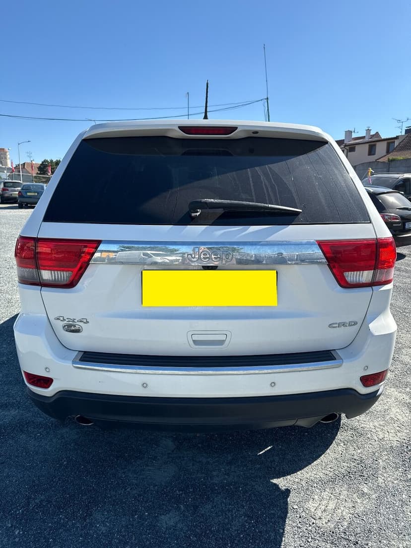 Jeep Grand Cherokee 3.0 CRDi OVERLAND 4x4 177kW 2.MAJITEL