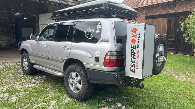 Toyota land cruiser 100