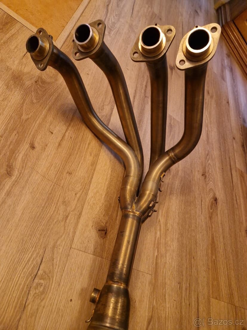 Kawasaki Z900 výfuk Zard