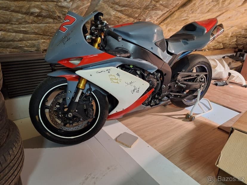 Yamaha yzf R1 RN19 okruhovka připraveno na sezonu
