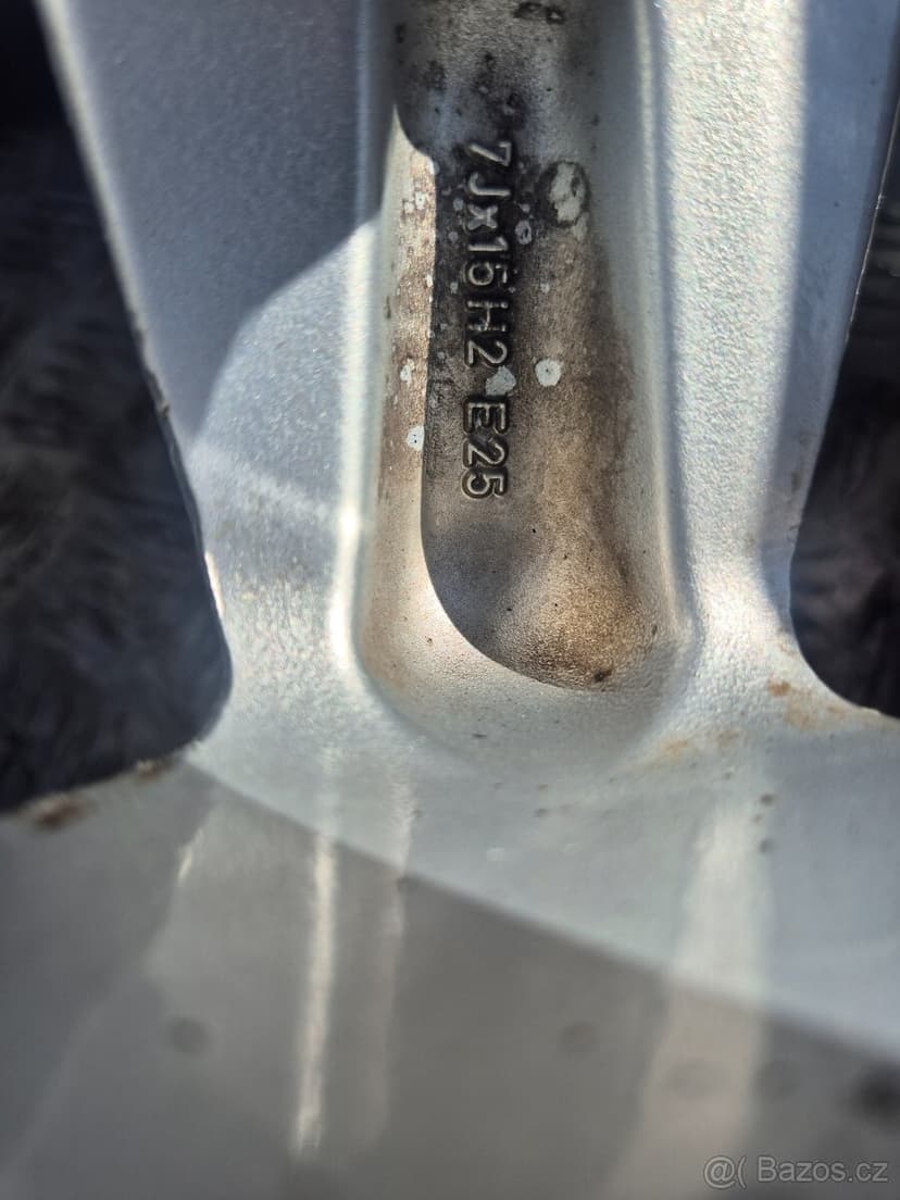 Kola alu Ford Sierra D OHC