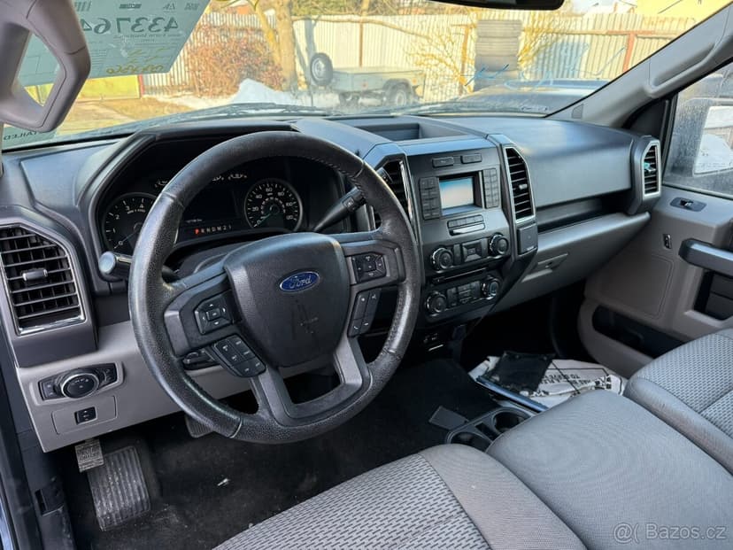 Ford F-150 XLT 5.0 v8 2015 4x4 již v ČR
