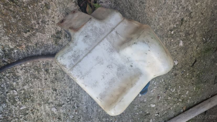 Prodám dílý na Land Rover Discovery