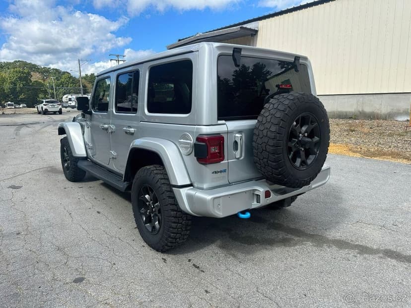 Jeep Wrangler Sahara 4xe 2023 – hybrid s výkonem 2.0