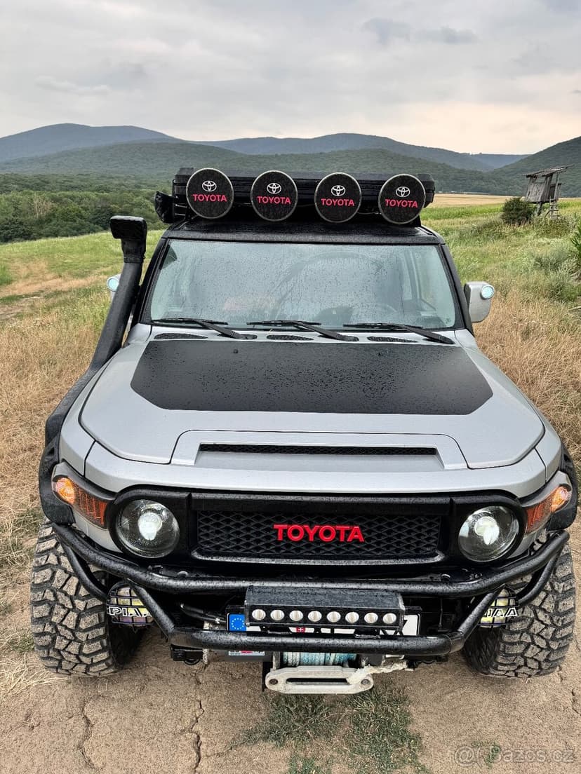 Predam toyotu Fj Cruiser