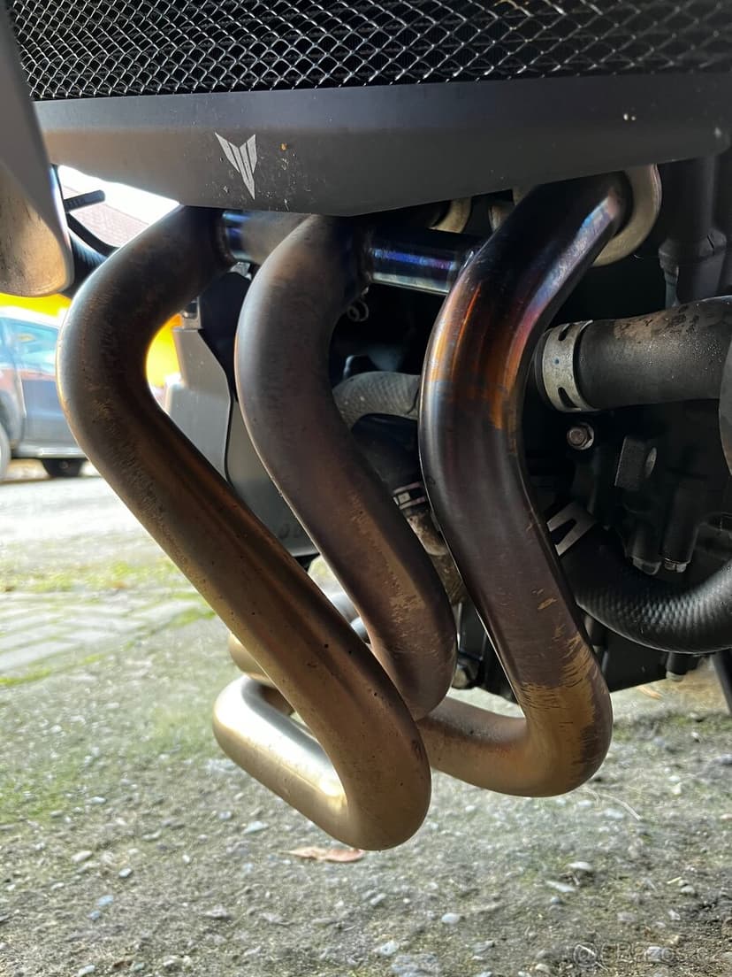 Yamaha mt 09 Výfuk IXIL Hyperlow