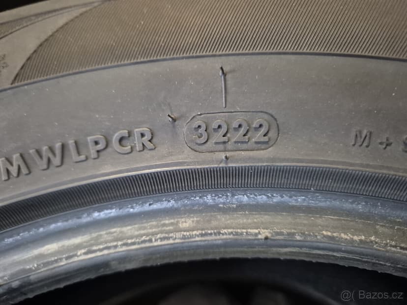 Sada zimní pneumatiky 235/55 R18