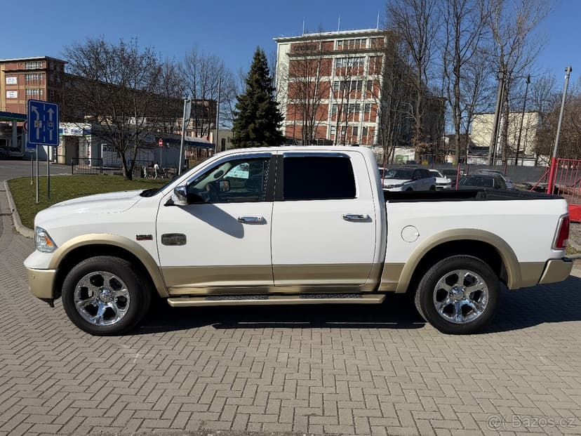 Dodge RAM 1500 Long Horn—5.7 V8 HEMI—2016—4x4—132.000km