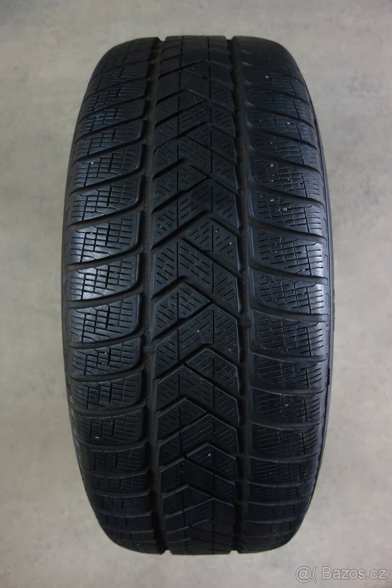 Range Rover Velar alu kola 5x108 255/50/20 XL zimní, čidla