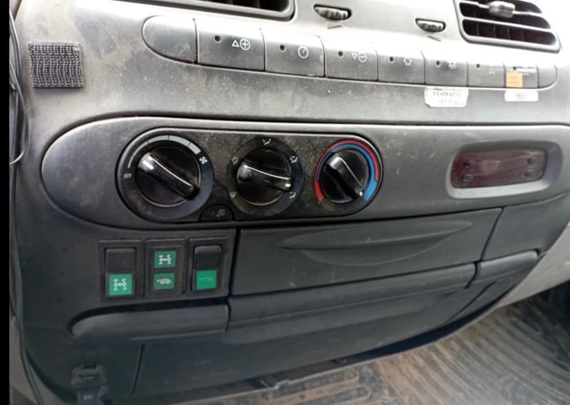 Avia D120 - montážní plošina