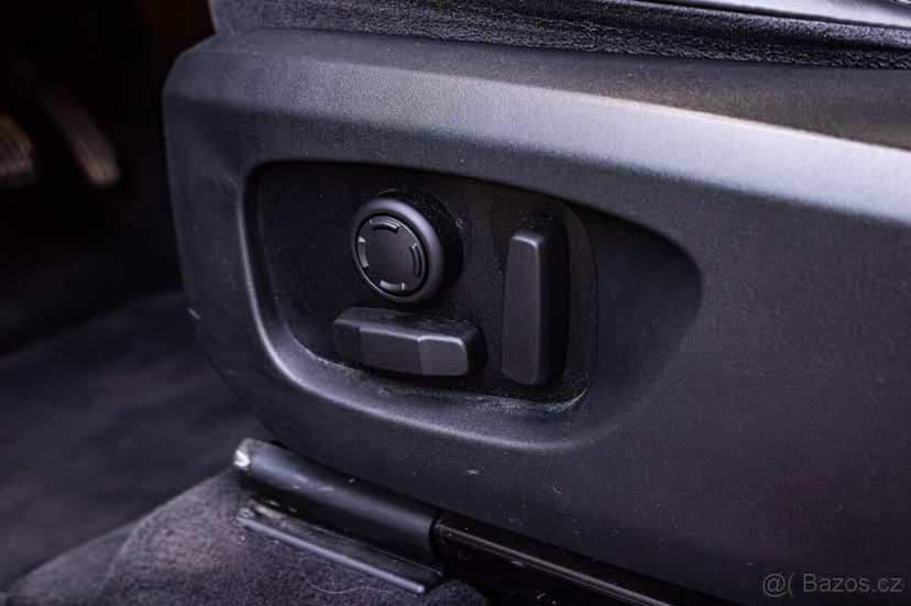 Land Rover Discovery Sport HSE 2.0D TD4 132kW / TOP STAV /