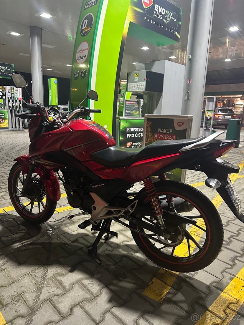 Honda cb 125f