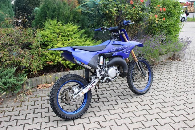 YAMAHA YZ 85,r.v.2022,93mth,ráfky 19/16",závodně nejetá