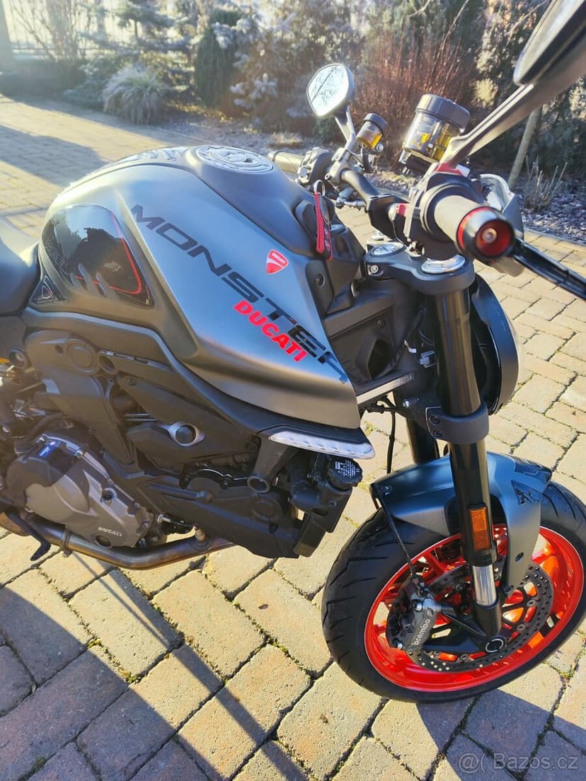 Ducati monster 937+ 2022