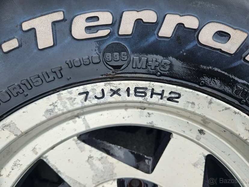 5x139,7 15 7J ET -10 Melber Offroad alu kola + 2x pneu T/A