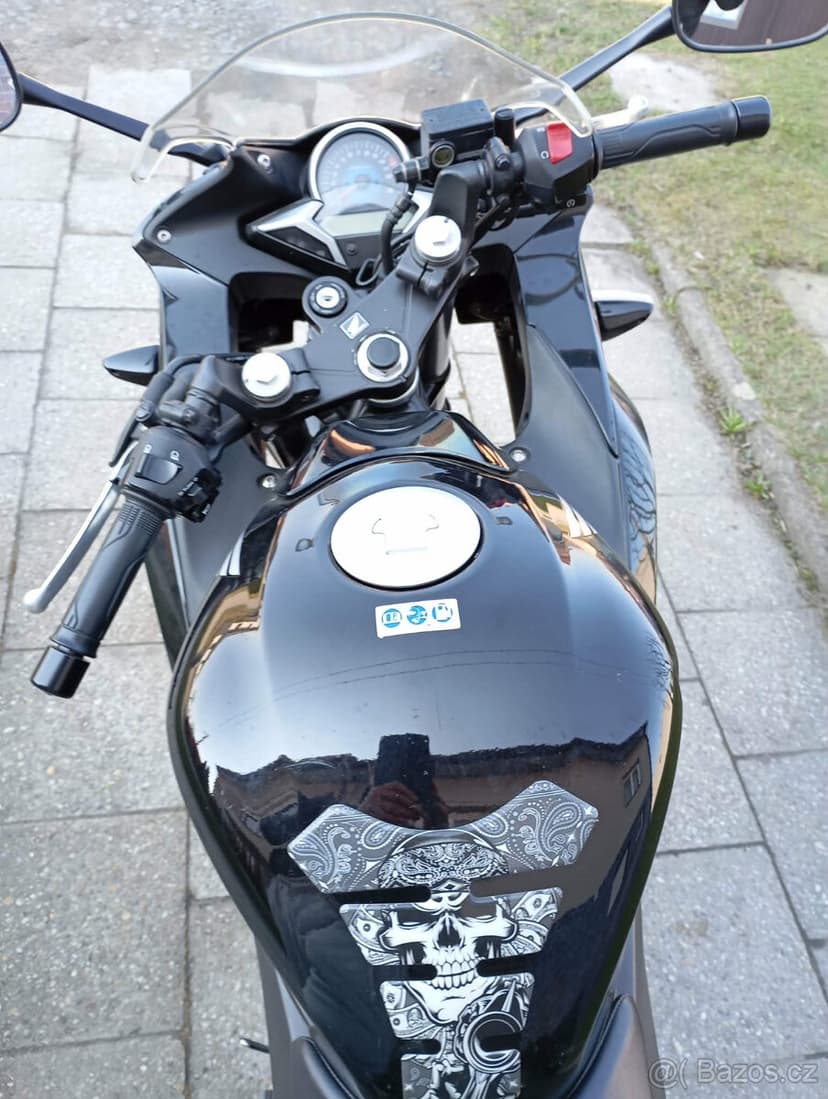 Honda CBR 250 MC41