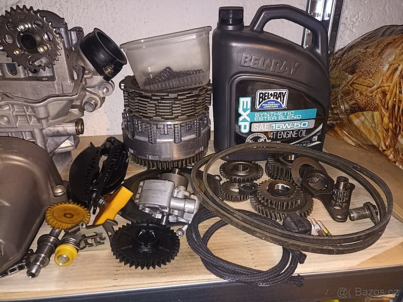 Predám motor Apríla Tuono,Rsv 1000RR