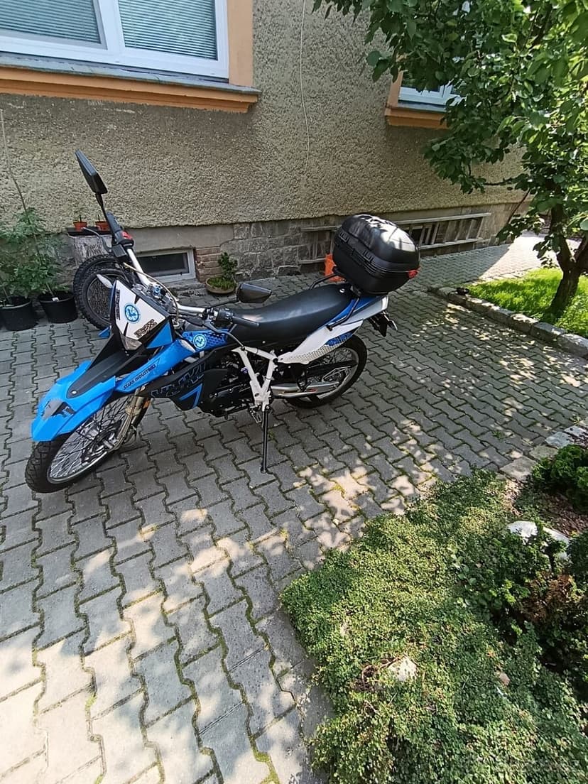 Prodám ENDURO 125 ccm