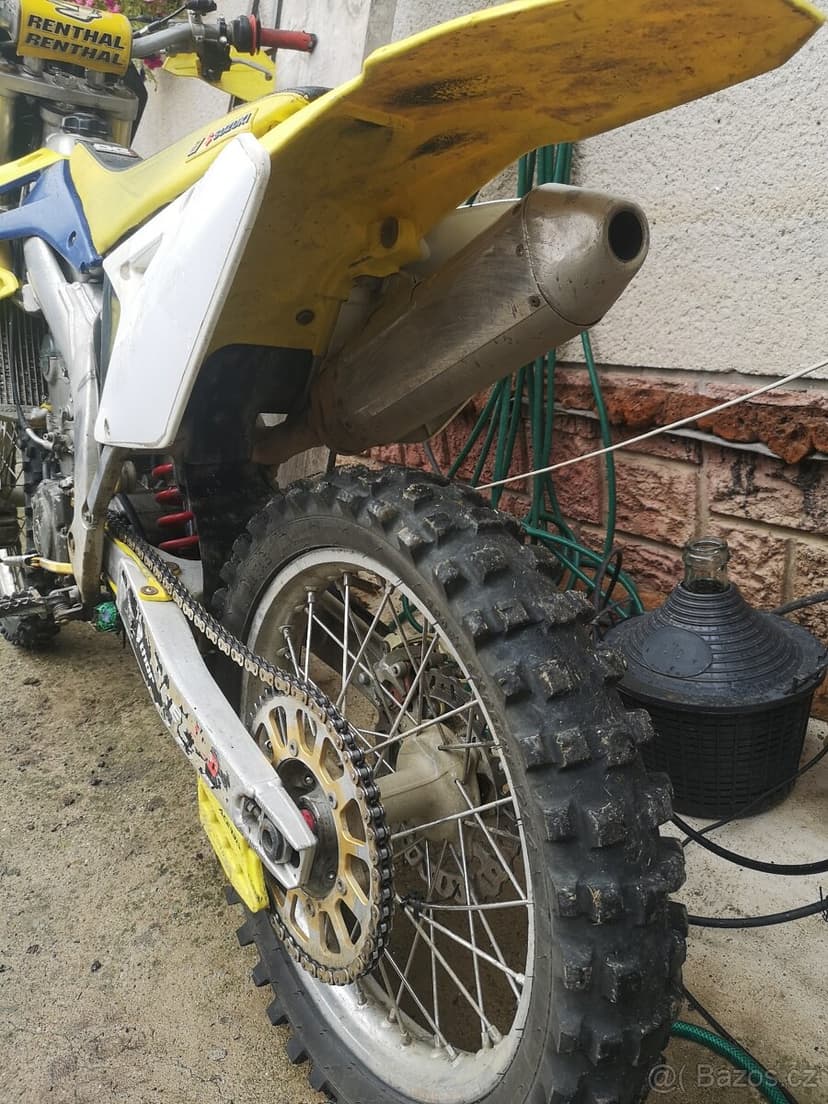 Suzuki Rmz 450, 2011, bez motoru.