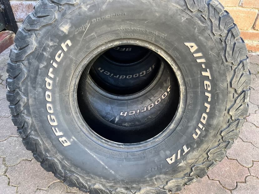 35x12,5 r15 Bfgoodrich all teraine 6x139.7