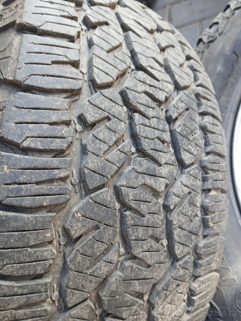 Pneu a disky Land Rover Discovery 3 / 4