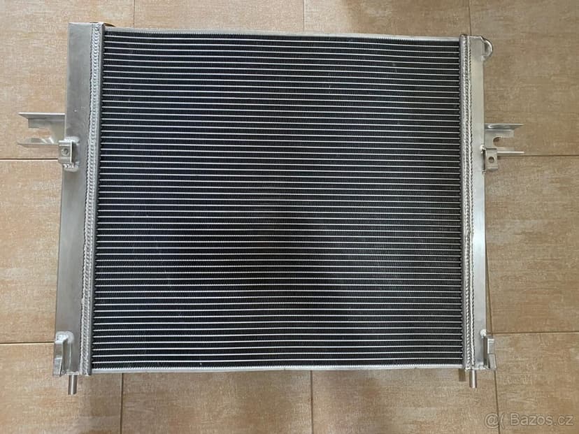 Nový ALU chladič a vrtule pro Jeep Grand Cherokee WJ 4.7