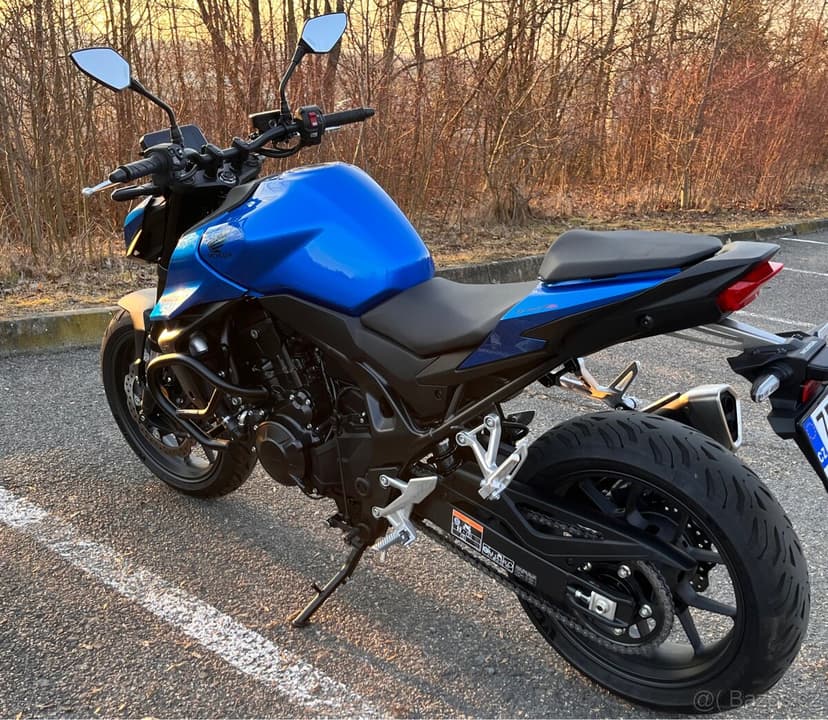 Honda CB750 Hornet 2025