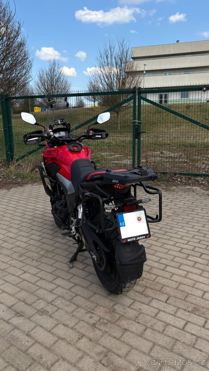Honda CB500X, r. v. 2020, 21 050 km, bohatá výbava