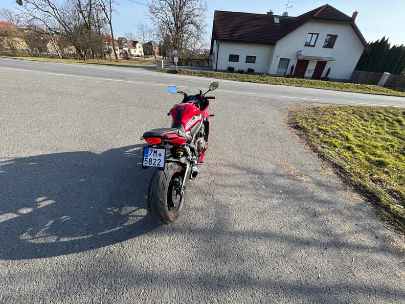 Honda CBR 650 R