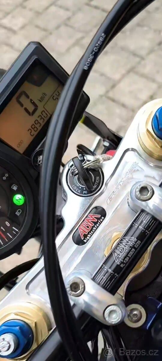 Suzuki gsxr 600 K5 Street.
