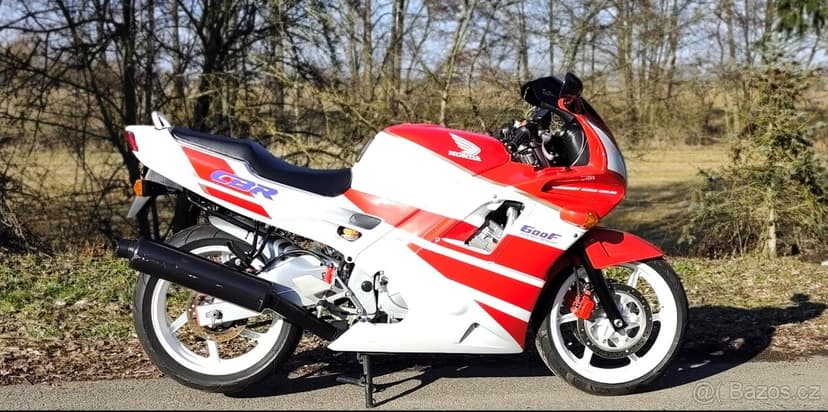 Honda CBR 600 F PC25