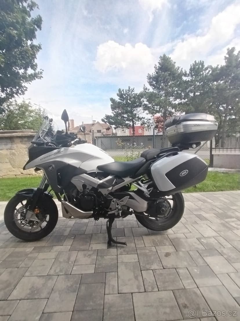 Honda vfr 800 crossrunner