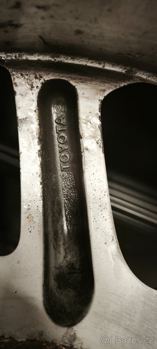 Toyota LandCruiser 100 LC100 originální ALU 5x150 20"