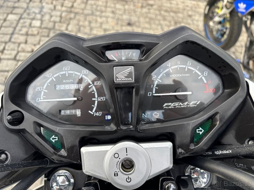 Honda cb125f