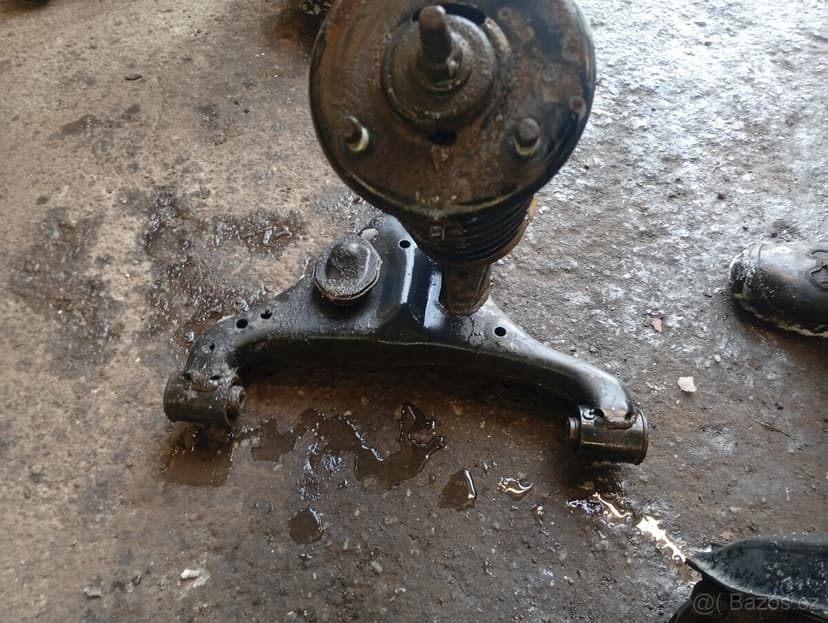 NISSAN NAVARA D23, RENAULT ALASKAN 2,3DCI ULOŽENÍ PŘED. KOL