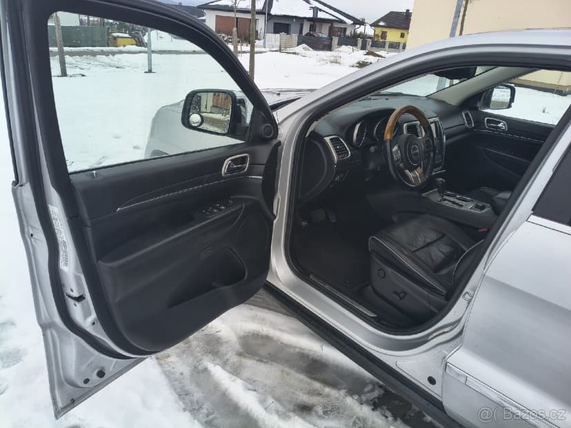 Jeep grand Cherokee WK2 5.7 V8