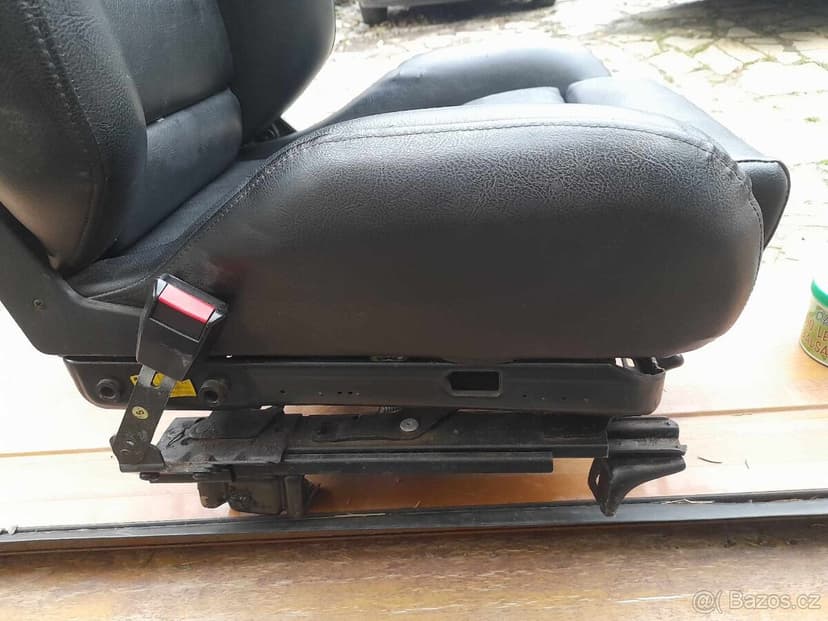 Sedák- FORD Sierra Cosworth