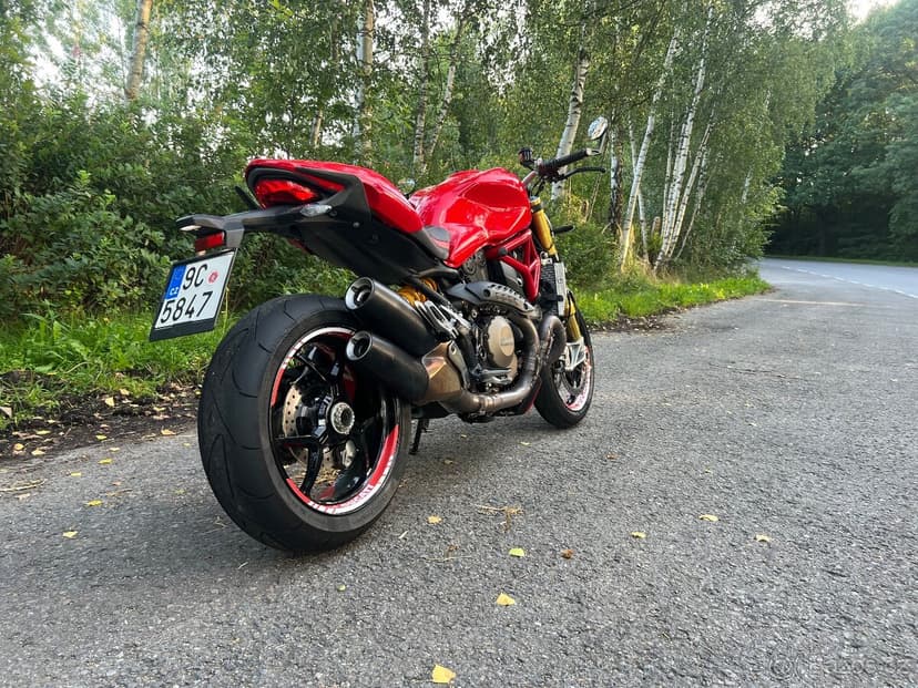 Ducati monster 1200s