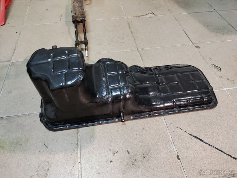 Olejová vana RD28T Nissan Patrol